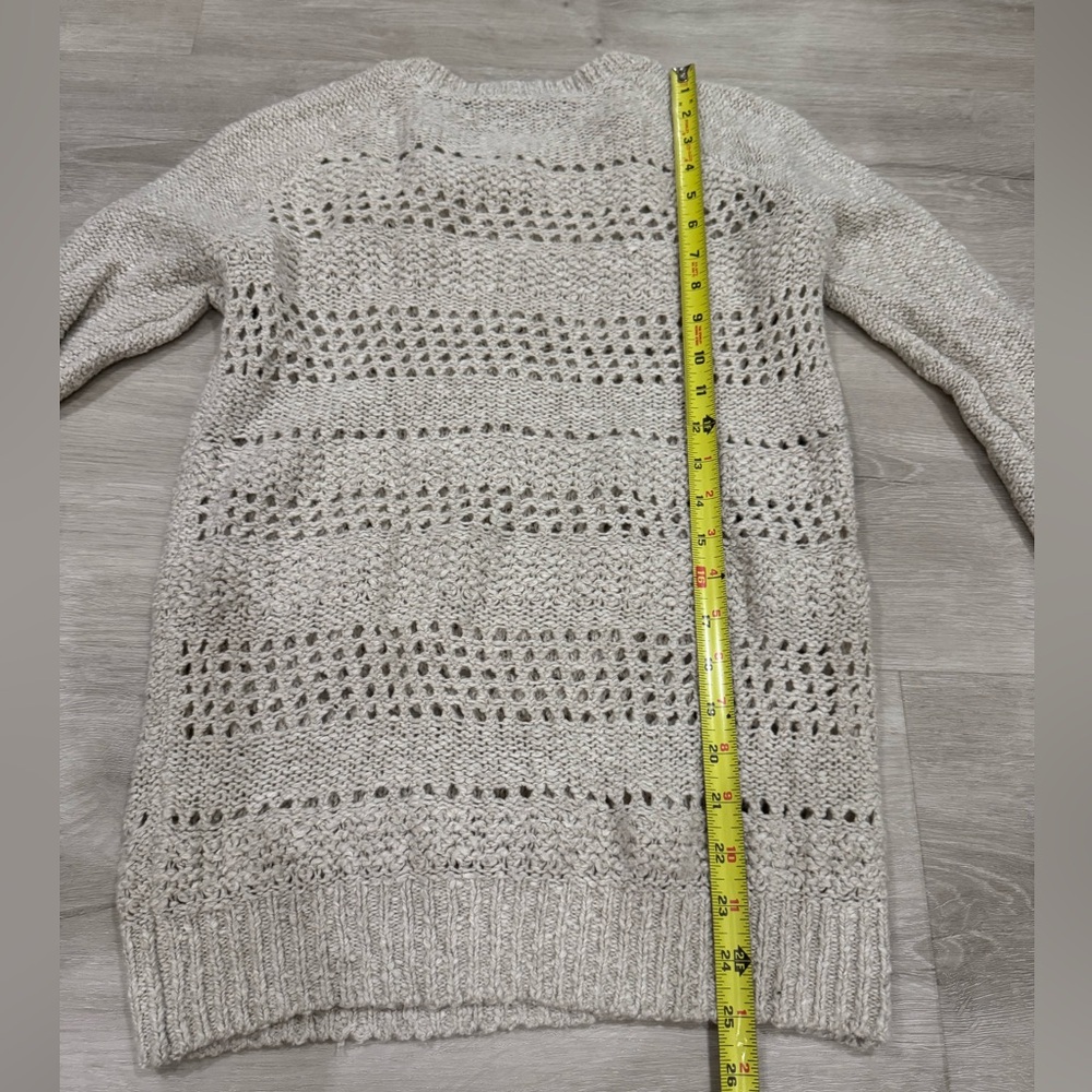 Abercrombie & Fitch Crewneck Sweater Eyelet Knit Design Oatmeal Beige Color - XS - Picture 3 of 7